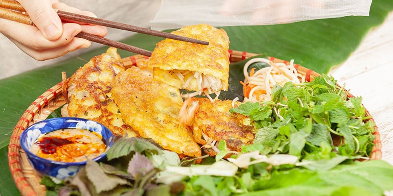 Da Nang-style Banh Xeo (Vietnamese savory pancake) – A Must-Try Dish When Visiting the Coastal City 2 Da Nang Banh Xeo – A Must-Try Dish When Visiting the Coastal City