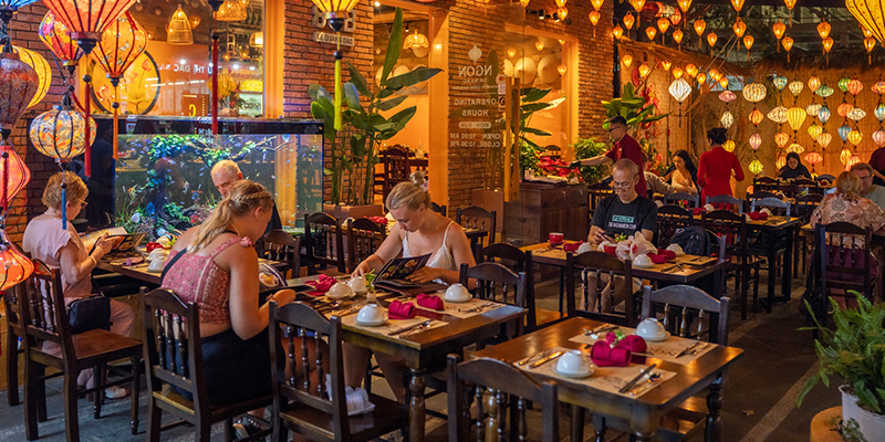 Experience Authentic Vietnamese Beef Pho in a Cozy Setting