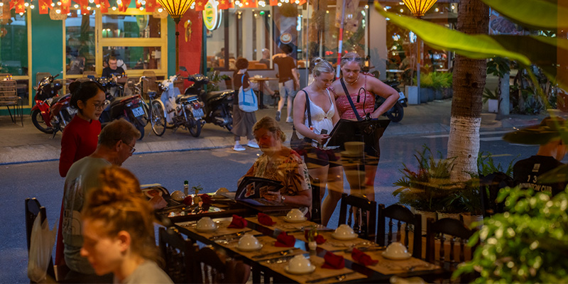 Addresses for Enjoying Authentic Vietnamese Family Meals in Da Nang 4 Addresses for Enjoying Authentic Vietnamese Family Meals in Da Nang for Tourists