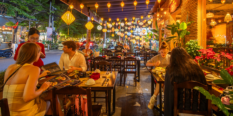 A Guide to Enjoying Vietnamese Specialties for Tourists in Da Nang 5 A Guide to Enjoying Vietnamese Specialties for Tourists in Da Nang