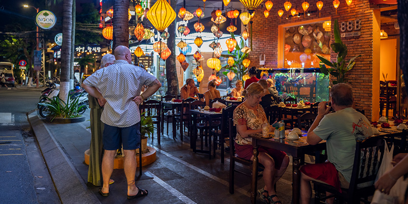 Family-Friendly Restaurant Near the Beach in Da Nang: Beautiful Ambiance, Delicious Food for the Whole Family 4 Family Restaurant Near the Beach in Da Nang: Beautiful Ambiance, Delicious Food for the Whole Family