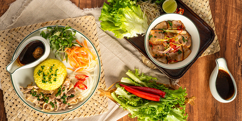 Beautiful Restaurants, Delicious Food, and Impressive Ambiance: Current Dining Trends