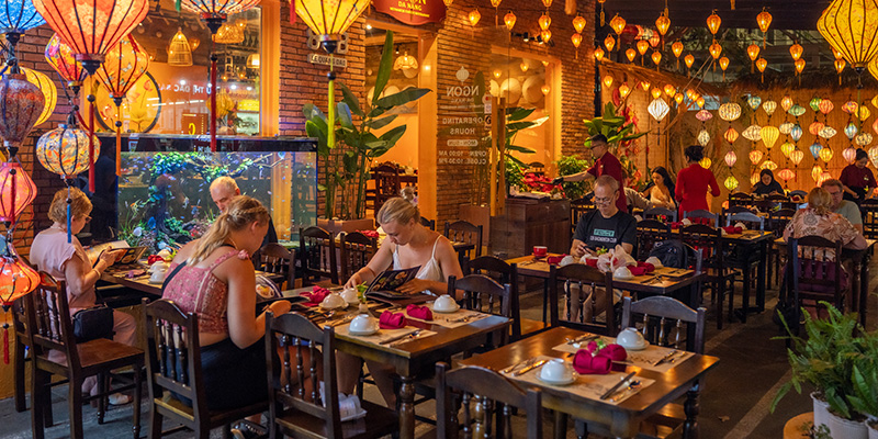 Traditional Vietnamese Restaurant: Experience the Flavors of Vietnam in a Traditional Setting